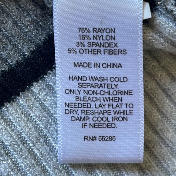 NWOT Express Knit Sweater Medium Striped Metallic Gray - Picture 9 of 10